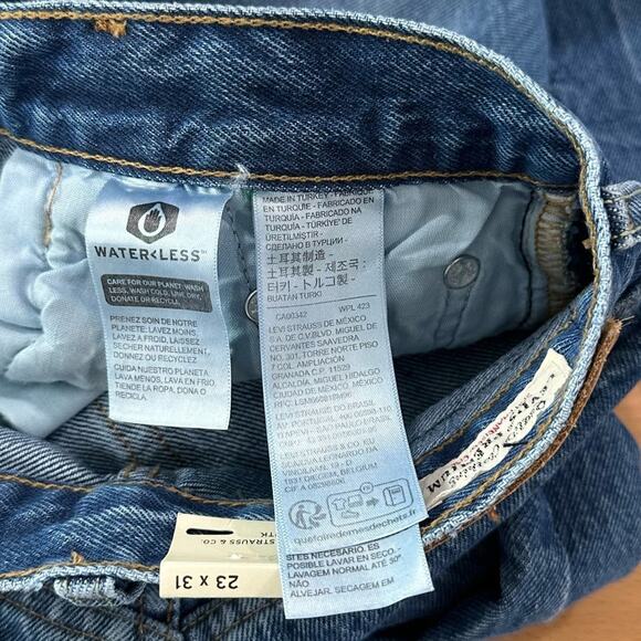 Levi’s 501 ‘81 Jeans Blue Beauty Medium Wash Mom Jean Tapered Leg size 23 - Picture 9 of 11